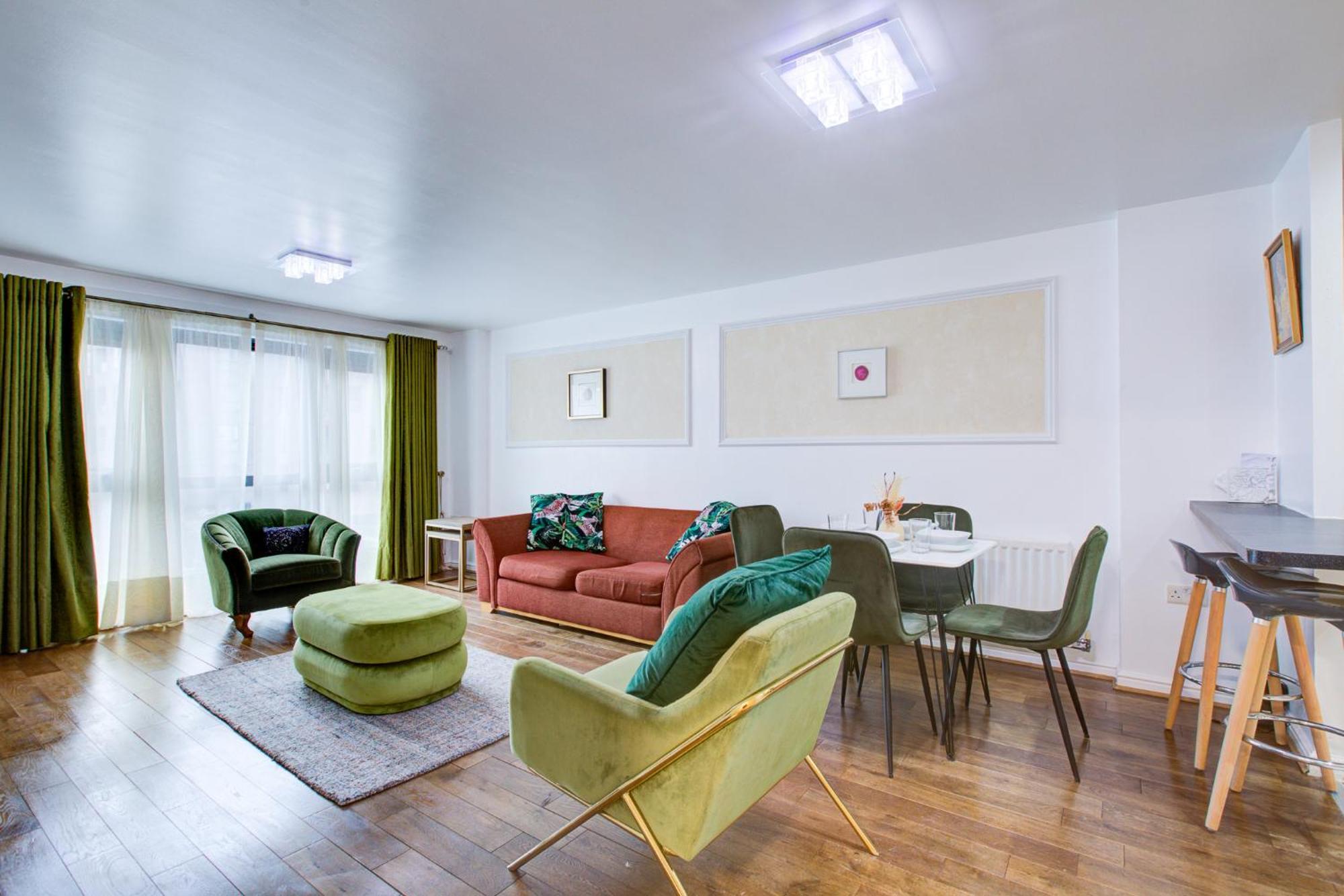 Apartamento Newly Furnished Stunning 2 Bedroom Flat *